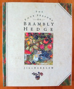 Brambly Hedge Official - It was a fine Autumn. The blackberries